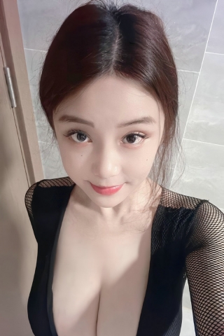 奶雯 – 微密圈系列图片+视频18期合集